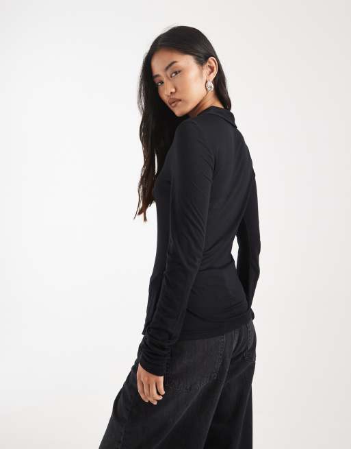 ASOS DESIGN - Halfdoorschijnend zacht poloshirt met lange mouwen in zwart, 3 van 4