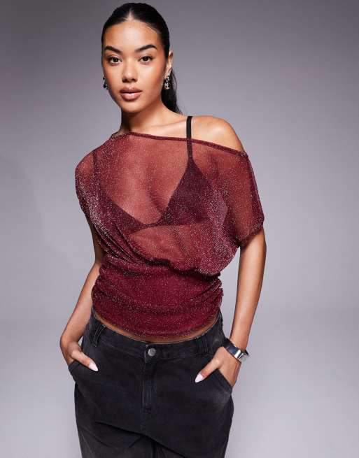 ASOS DESIGN - Halfdoorschijnende metallic top met asymmetrische schouder in wijnrood