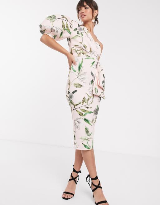 ASOS DESIGN - Halflange jurk met blote schouder, plooitjes en bloemenprint in roze