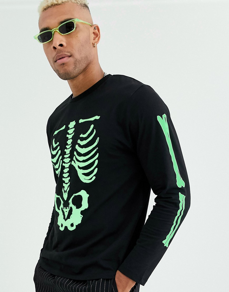 ASOS DESIGN - Halloween - afslappet langærmet t-shirt med selvlysende skelet-print-Sort