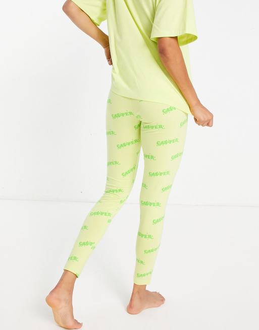 ASOS DESIGN - Halloween - Casper - Limefarvet pyjamassæt med oversized T-shirt og leggings, 2 af 4