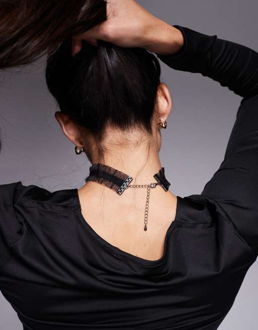 ASOS DESIGN Halloween velvet choker with frill detail edge in black, 3 of 3