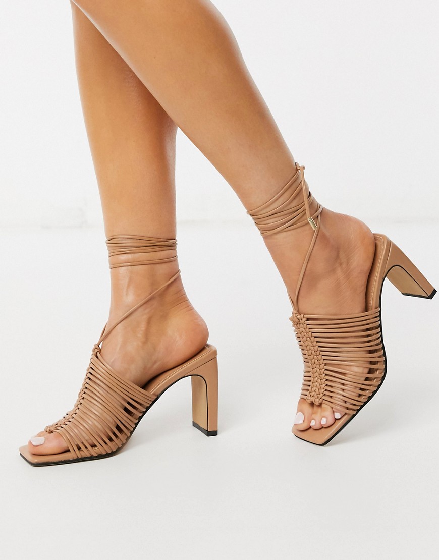 ASOS DESIGN – Halo – Beige, flätade sandaler med halvhög klack