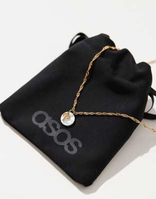 ASOS DESIGN - Halskette mit 14-Karat-Vergoldung mit Anhänger mit Widder-Sternzeichen auf flacher Kunstperle mit Geschenk...