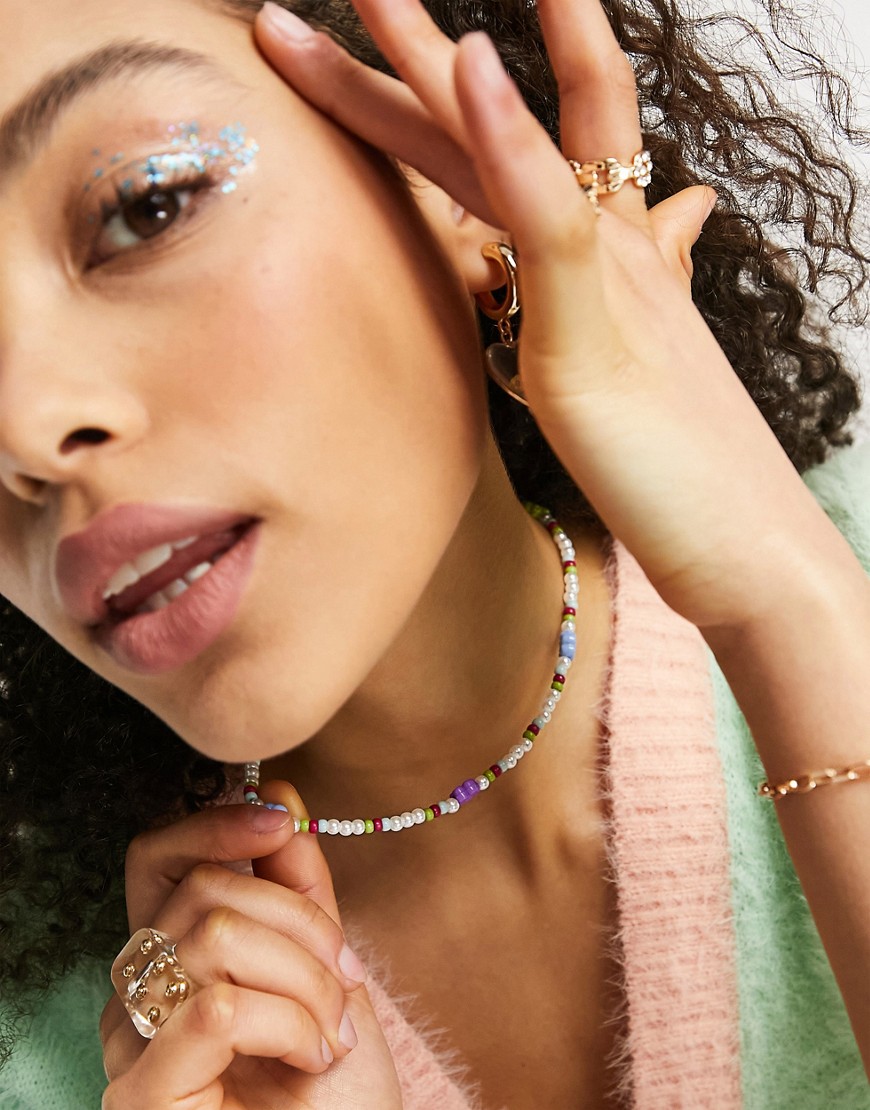 asos design -  – Halskette mit Gänseblümchen und Perlen-Mehrfarbig