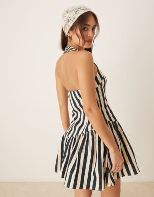 Kerry Striped Ruffle Dress 新品・ハンガー・タグ付 Kerry Striped Ruffle Dress 新品・ハンガー・タグ付 Kerry