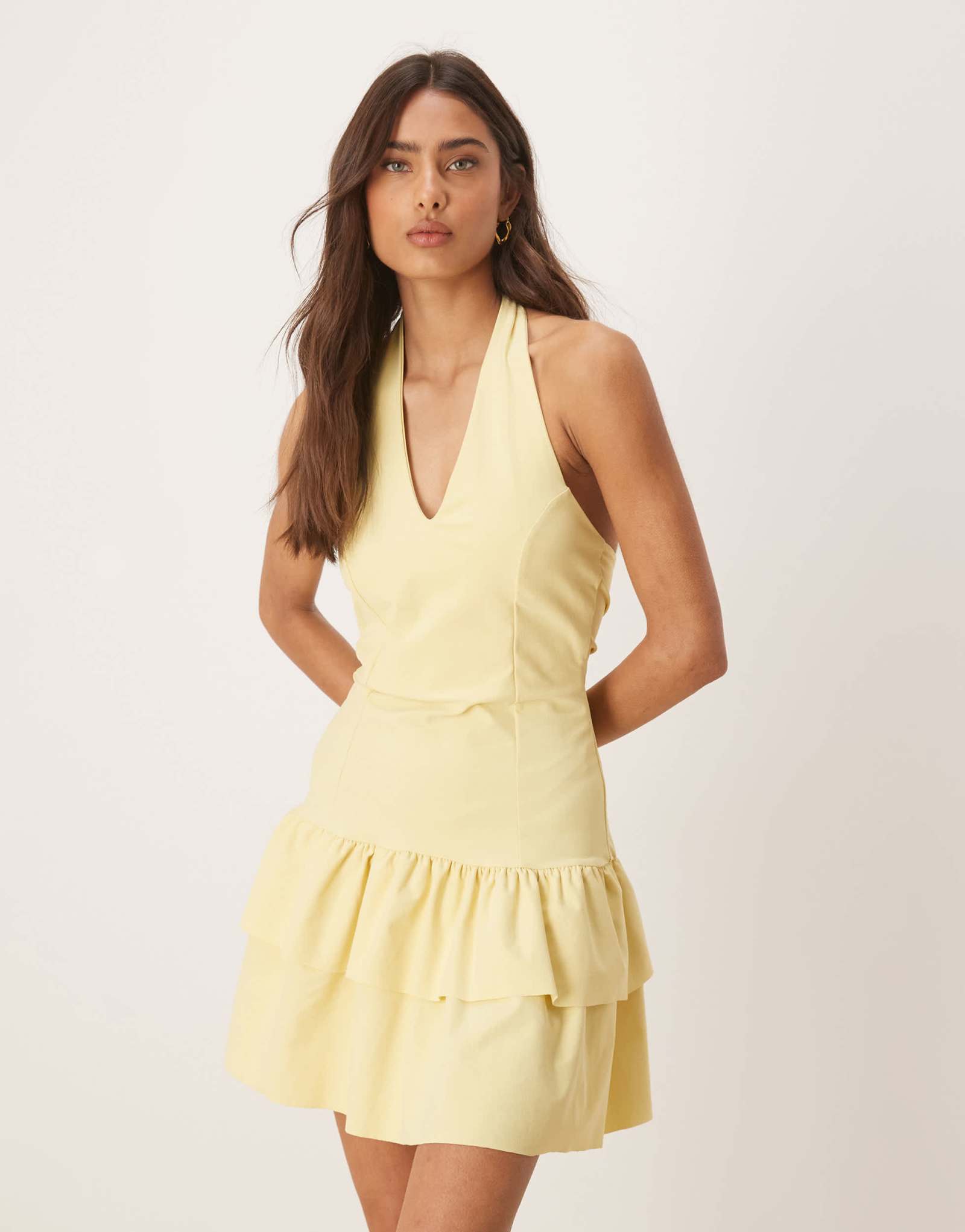ДИЗАЙНЕРСКОЕ мини-платье rara на бретелях от ASOS желтого цвета