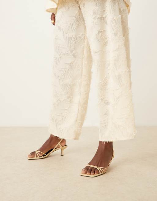 ASOS DESIGN – Hammock – Jasnożółte sandały z paseczkami, na kaczuszce, 3 z 4