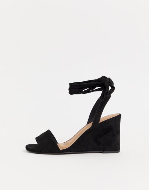 ASOS DESIGN – Hammock – Minimalistische Schuhe mit Keilabsatz und Beinschnürung in Schwarz, 3 von 4