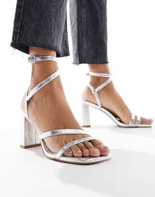 ASOS DESIGN - Hampstead - Sandaletten in Silber mit mittelhohem Absatz