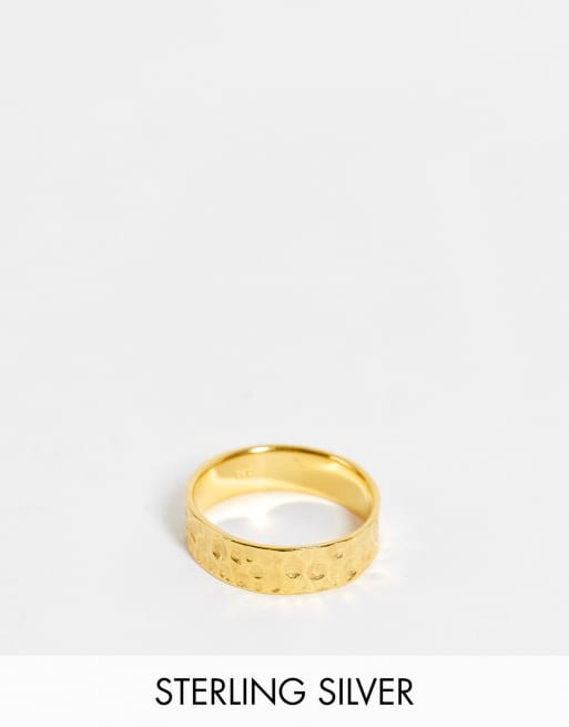 ASOS DESIGN – Hamrad ring i sterlingsilver med 14k guldplätering