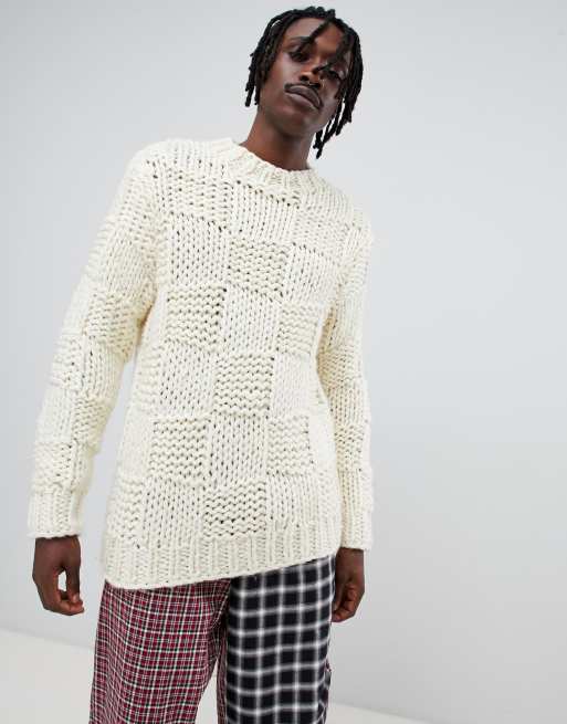 ASOS DESIGN – Handgestrickter Pullover aus schwerem Material mit quadratischem Strukturmuster in Ecru