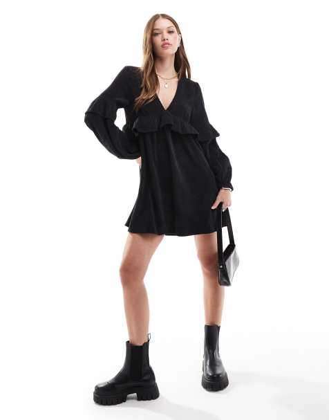 ASOS DESIGN – Hänger-Minikleid aus Cord in Schwarz mit Rüschendetail - view 1