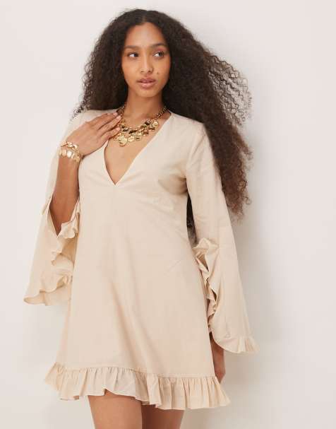 ASOS DESIGN – Hänger-Minikleid in Ecru aus Baumwolle mit Rüschensaum - view 1