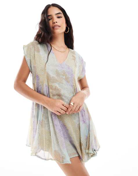 ASOS DESIGN – Hängerkleid mit Godet-Falten, Picot-Saum und Paisley-Print - view 1