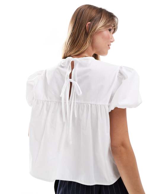 ASOS DESIGN – Hängeroberteil in Weiß mit Puffärmeln und gebundener Rückseite, 3 von 4