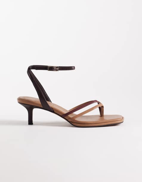 ASOS DESIGN – Harbor – Jasnobrązowe minimalistyczne sandały japonki na obcasach-kaczuszkach z paseczkami - view 1