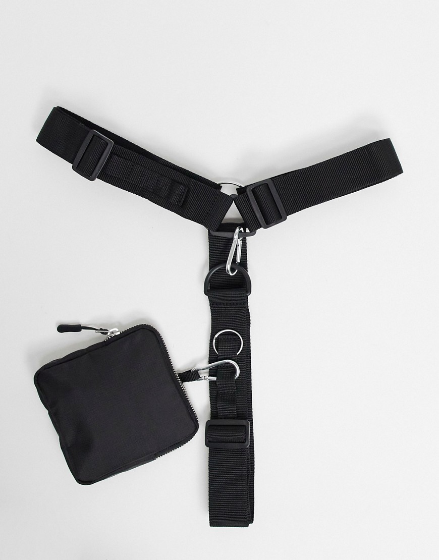 asos design -  – Harnischgürtel mit ansteckbarer Tasche und D-Ringen-Schwarz