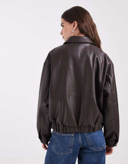 ASOS DESIGN harrington bomberjakke i læderlook i vasket brun, 4 af 4