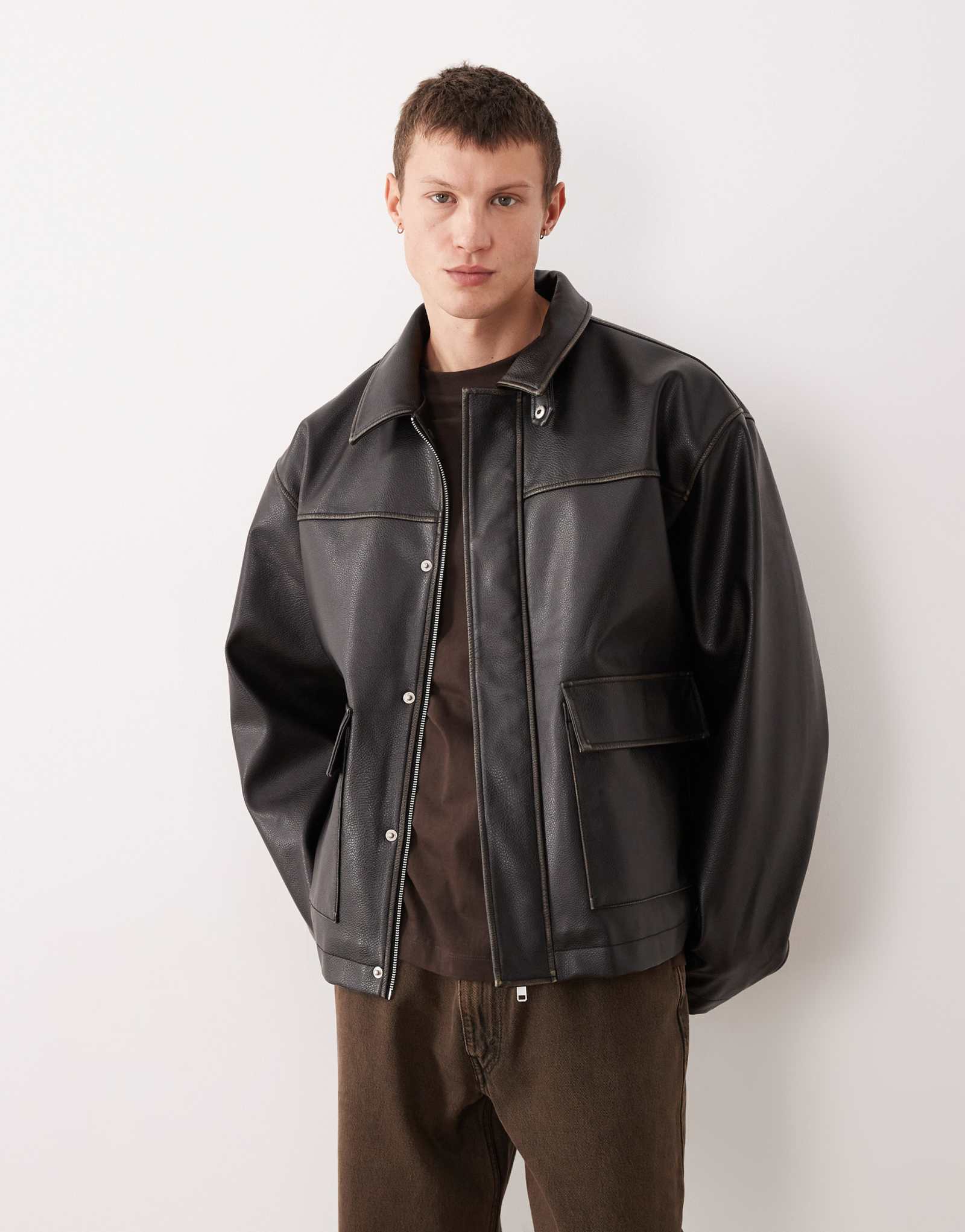 ДИЗАЙНЕРСКАЯ куртка Harrington из искусственной винтажной кожи ASOS DESIGN черного цвета 