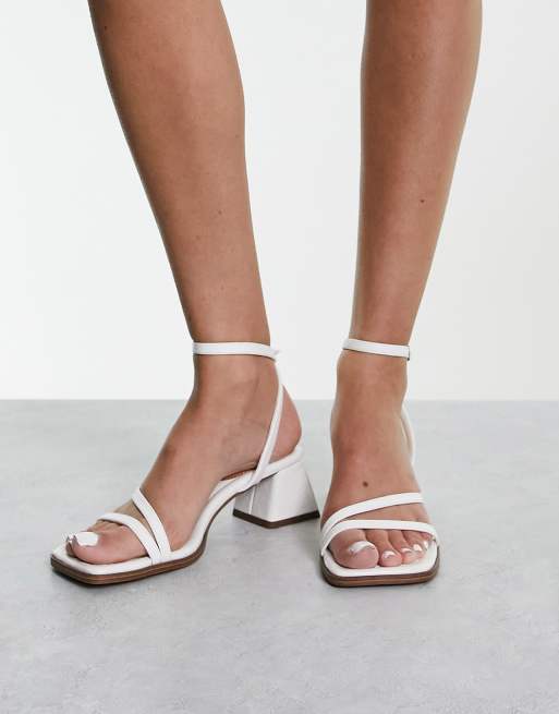 ASOS DESIGN - Hastings - Sandalen met halfhoge blokhak in wit, 2 van 4
