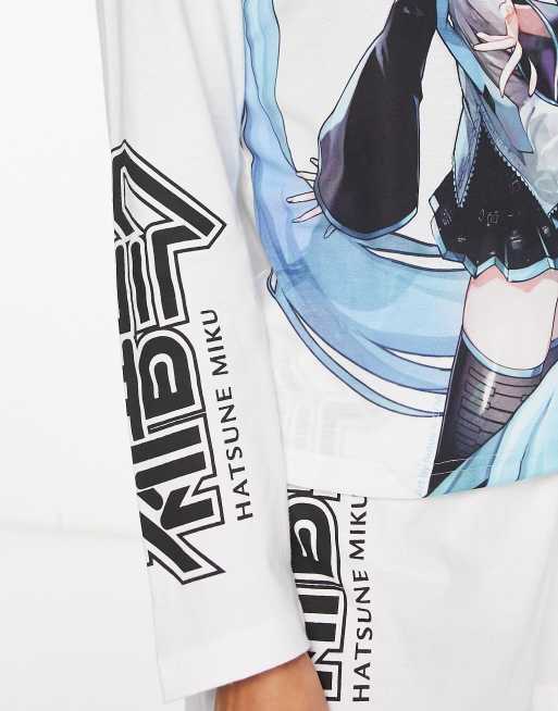 ASOS DESIGN - Hatsune Miku - Pigiama bianco con T-shirt a maniche lunghe e pantaloncini, 2 di 4
