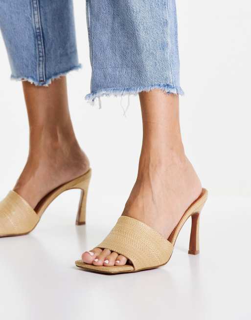 ASOS DESIGN - Hattie - Sandali stile sabot con tacco medio colore naturale
