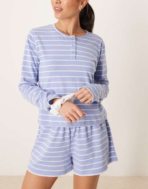 ASOS DESIGN - Haut de pyjama à rayures avec col boutonné et manches longues avec chouchou à assortir - Bleu à petites fleurs - view 1