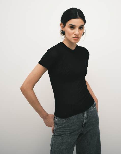 ASOS DESIGN – Hautenges, durchscheinendes T-Shirt aus Strick in Schwarz - view 1