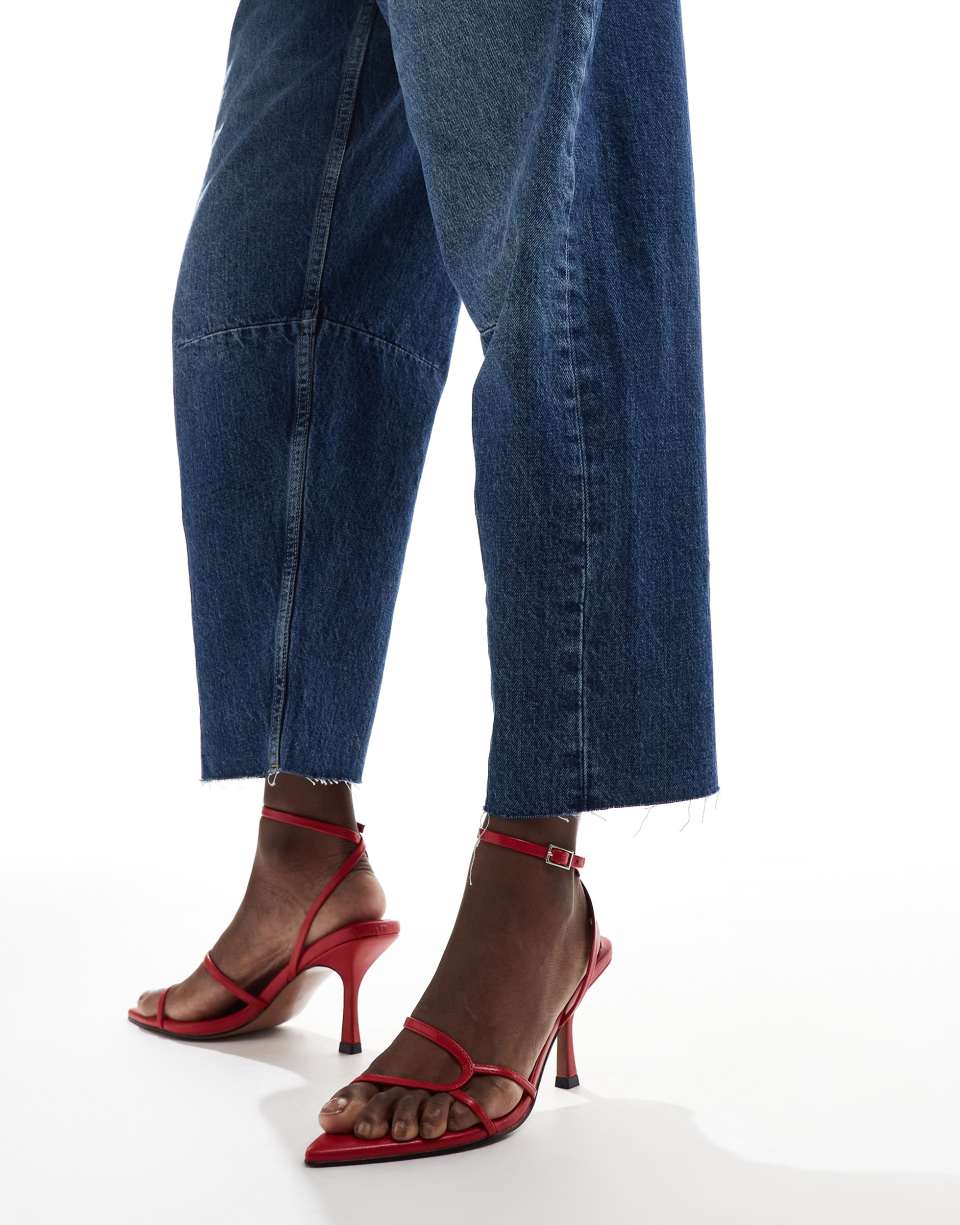 Pointed strappy mid-heel sandals