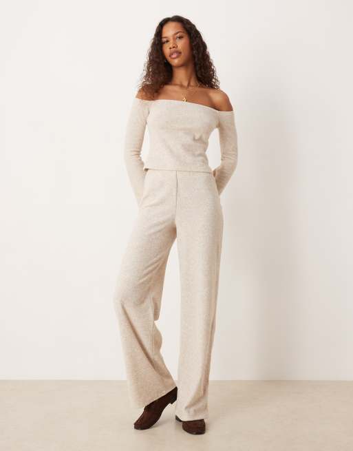 ASOS DESIGN - Havrefarvet bardot-top med brede ærmer i børstet ribstrik - Del af sæt, 3 af 4