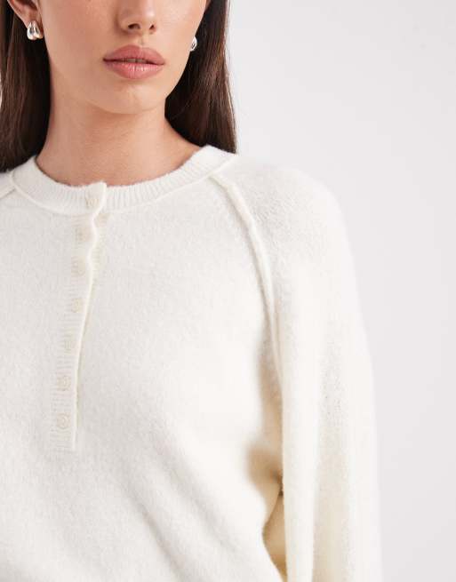 ASOS DESIGN – Havregrynsfärgad, stickad henley-tröja med långa ärmar, 3 av 4