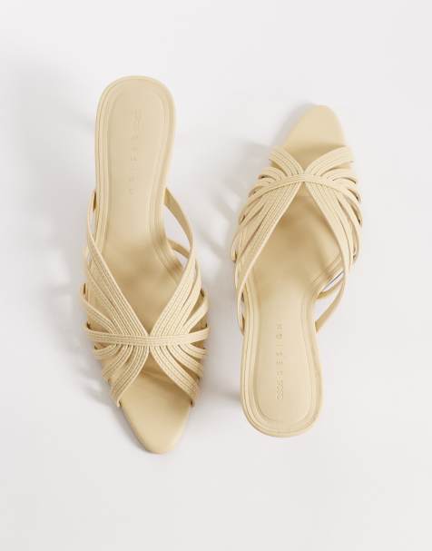 ASOS DESIGN – Healing – Kremowożółte klapki z pasków na średnim obcasie z palcami peep toe - view 1