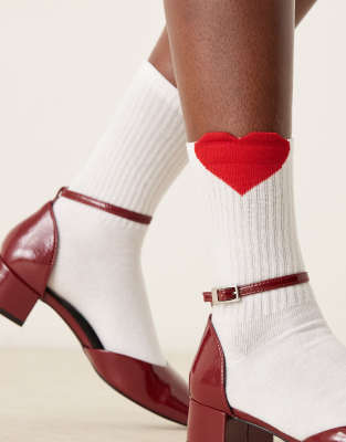 Asos Design Heart Detail Socks In Red