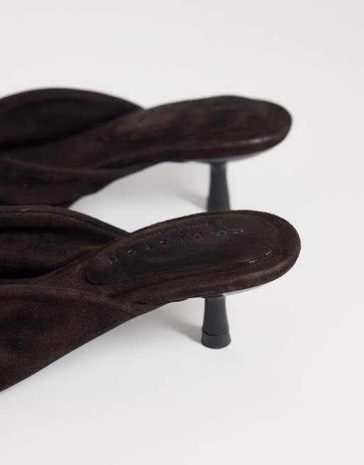 ASOS DESIGN Heartbreak premium knotted heeled toe thongs in chocolate suede, 4 of 4