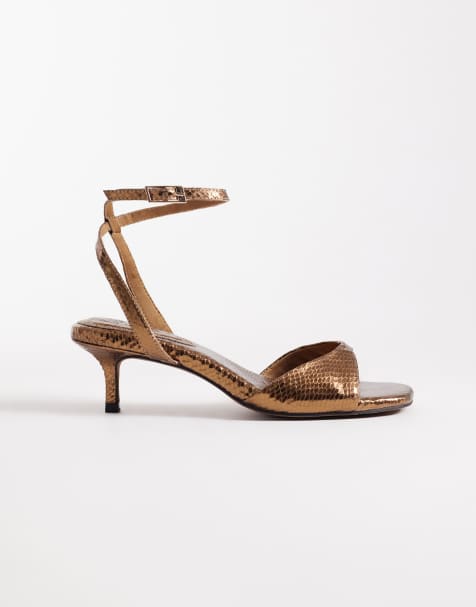 ASOS DESIGN - Heartfelt - Minimalistische sandalen met kitten hak in warme goudkleurige slangenprint - view 1