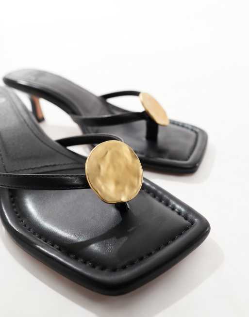 ASOS DESIGN Heatwave coin detail toe thong kitten heeled sandals in black, 2 of 4