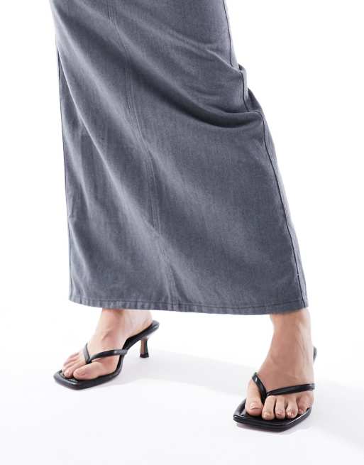 ASOS DESIGN - Heatwave - Sandali con tacchetto a spillo neri con design infradito a pianta larga, 4 di 4