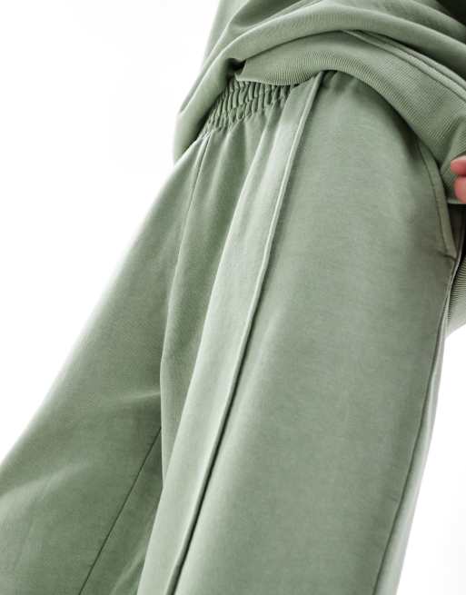 ASOS DESIGN Heavy weight straight leg sweatpants with pintuck in washed sage green, 5 of 5