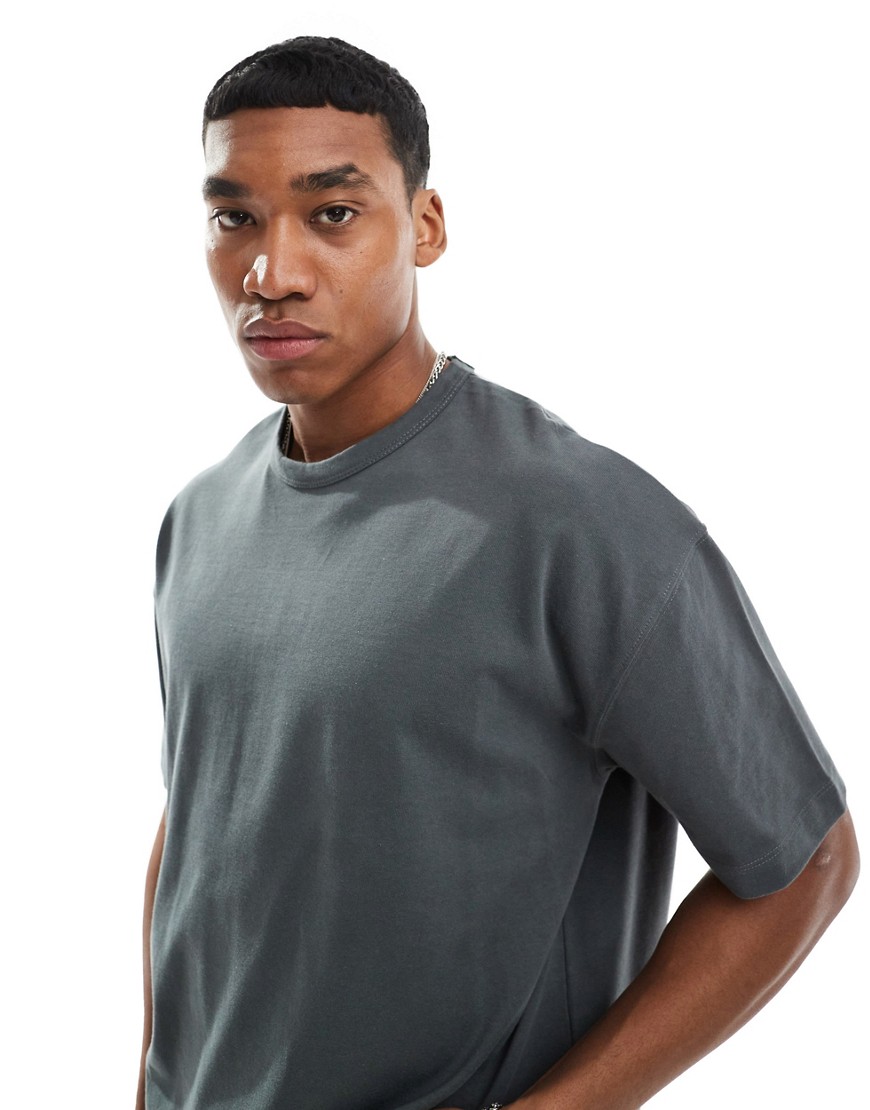 ASOS DESIGN heavyweight boxy oversized t-shirt in charcoal-Grey