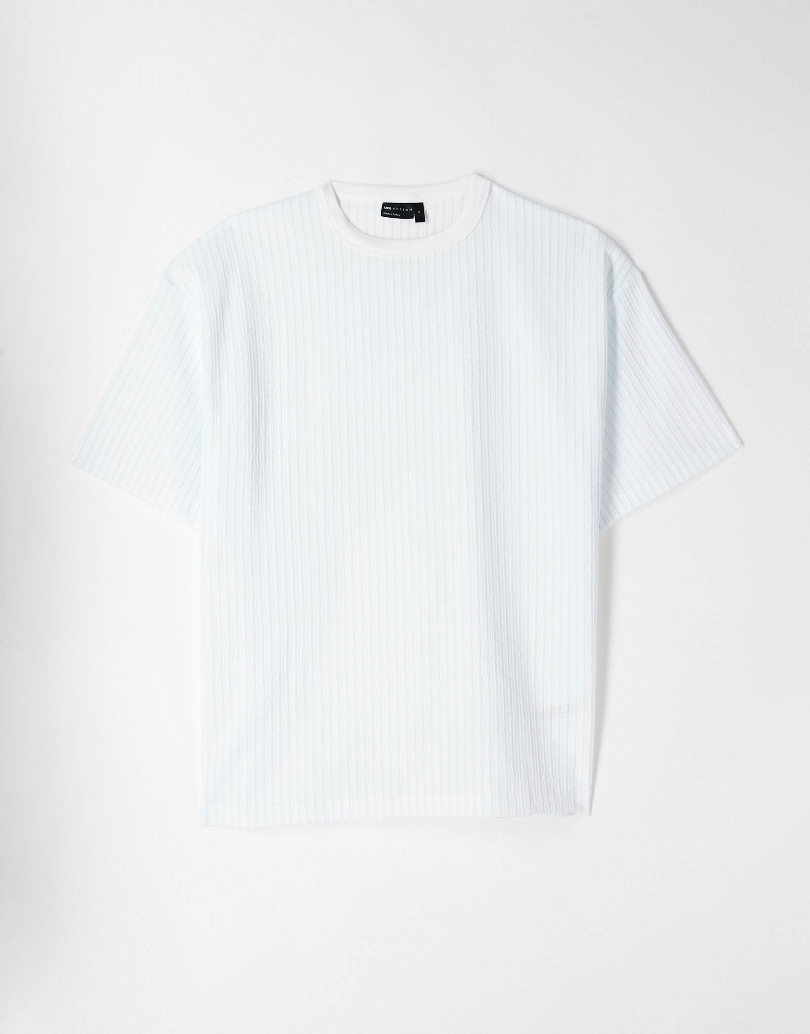 Объемная футболка в крупную клетку от ASOS DESIGN в текстурную полоску