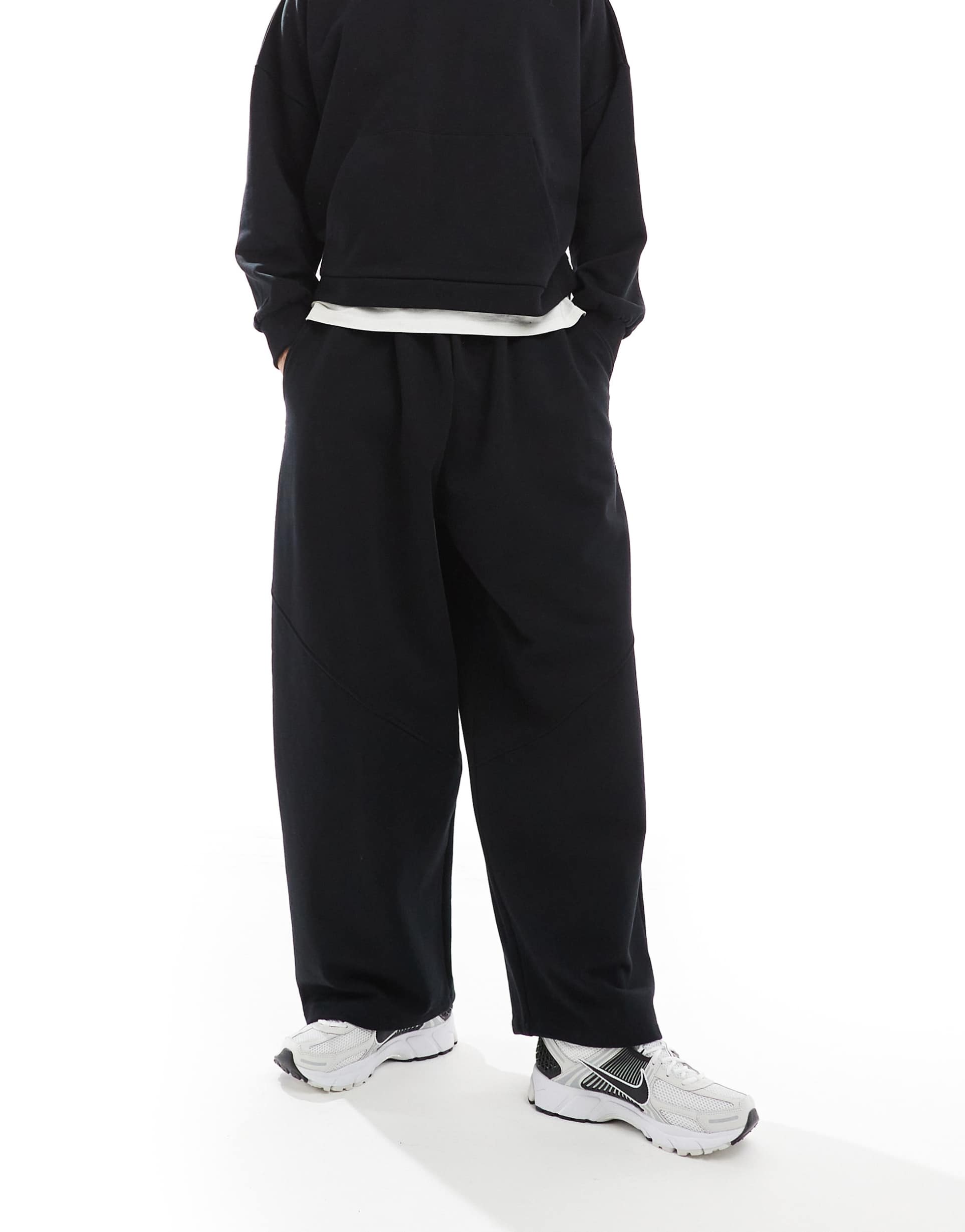 Asos Design Heavyweight Oversized Balloon Sweatpants With Seam Detail In Black