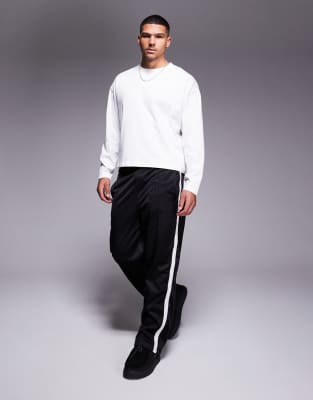 ASOS DESIGN essential heavyweight oversized boxy long sleeve t-shirt 240gsm in white