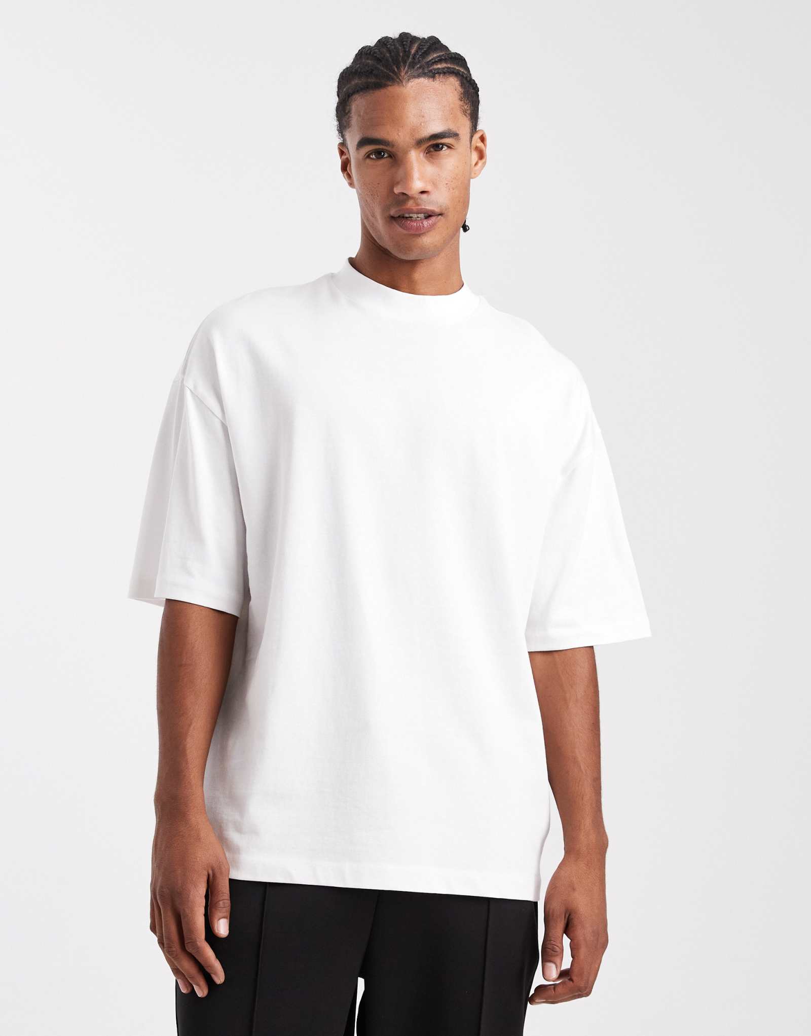 Футболка ASOS DESIGN heavyweight oversize с высоким воротом белого цвета
