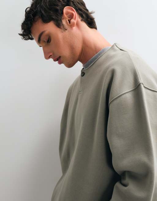 ASOS DESIGN heavyweight oversized sweatshirt with henley neck in green , 3 of 5