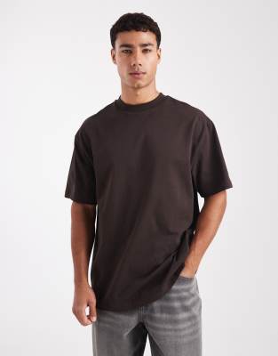 heavyweight relaxed high neck T-shirt in dark brown