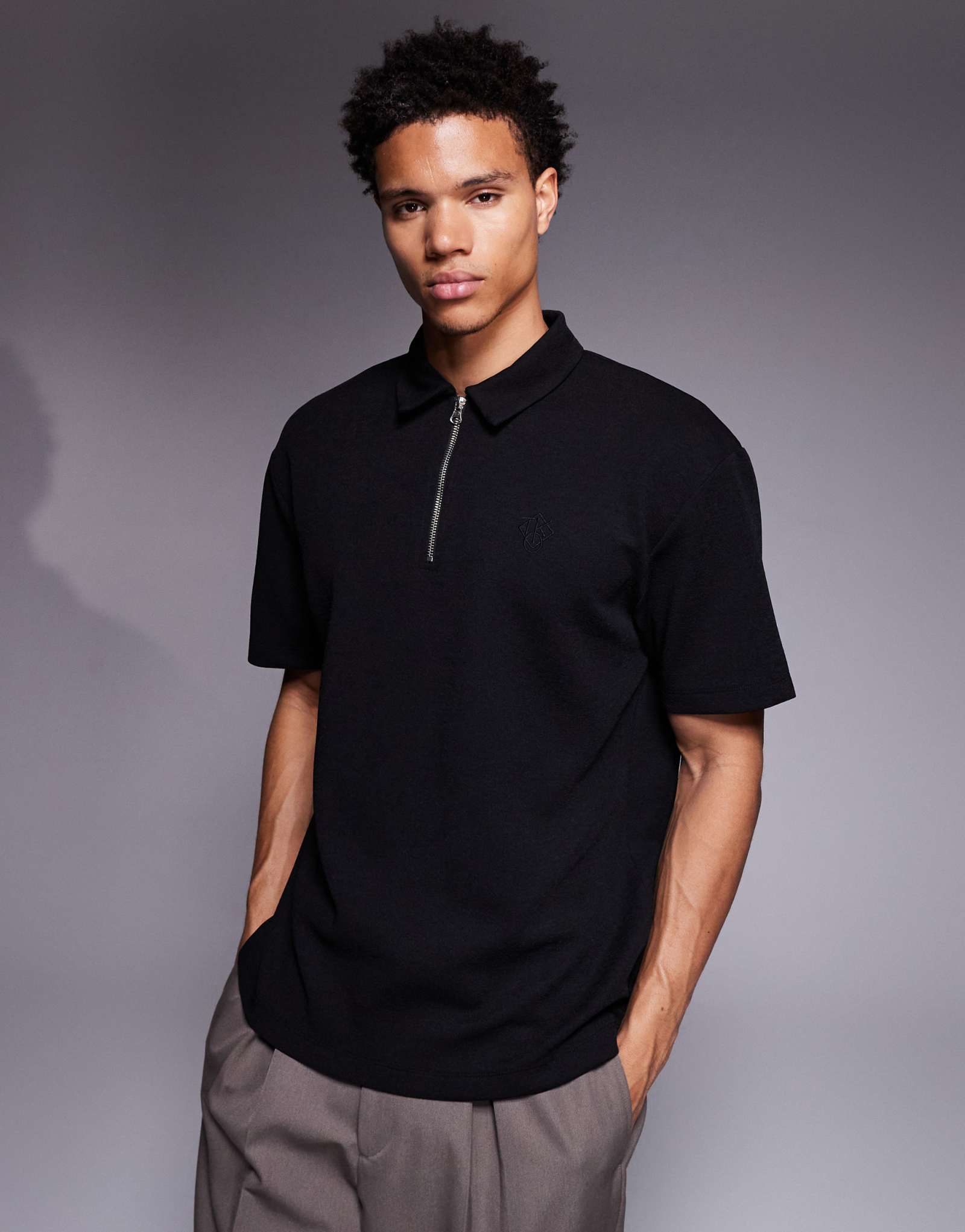 Дизайн Асос супертяжелом рубашка поло с застежкой-молнией на груди в текстурированный черный