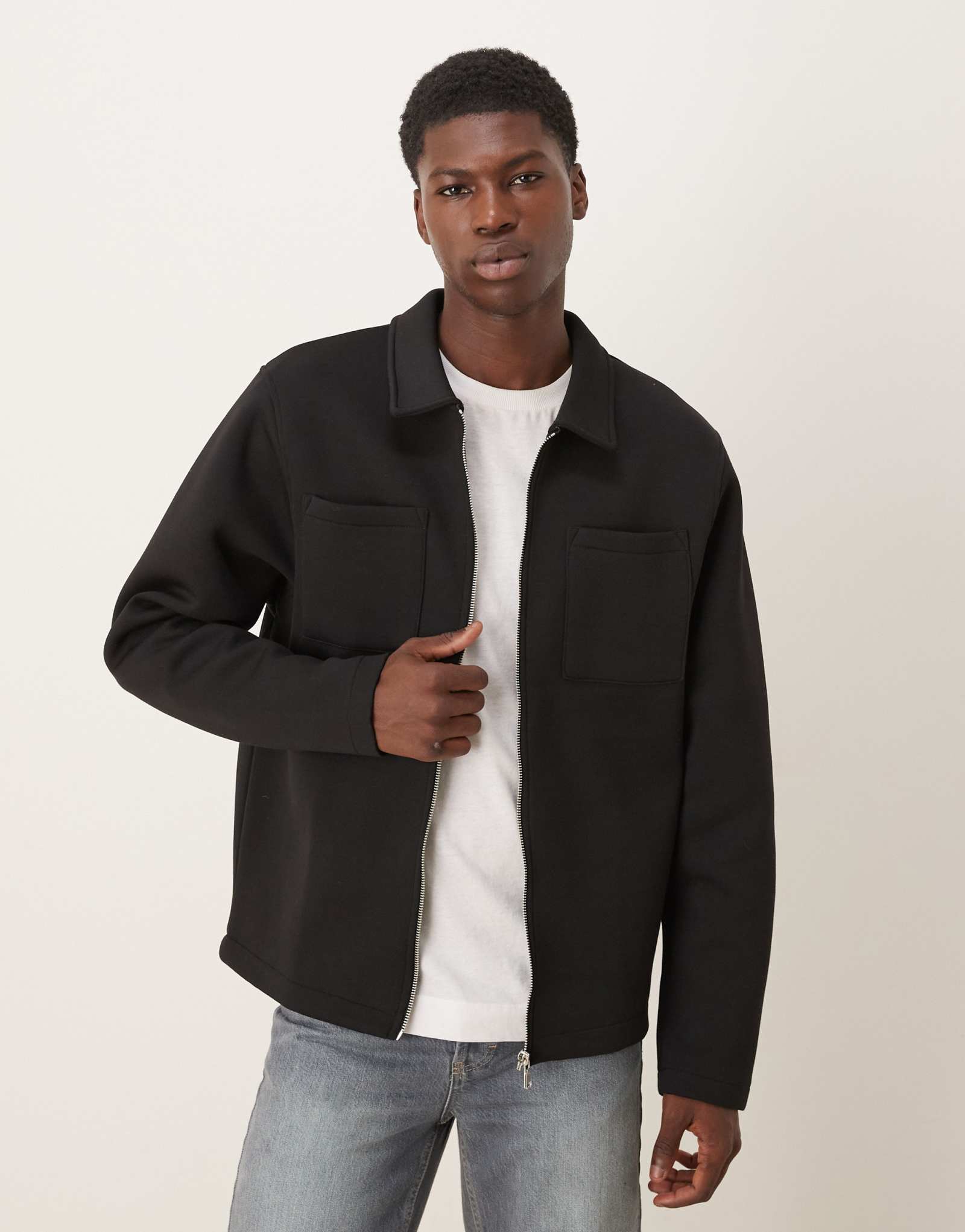 Легкая трикотажная куртка ASOS DESIGN свободного кроя на молнии из ткани в стиле скуба черного цвета
