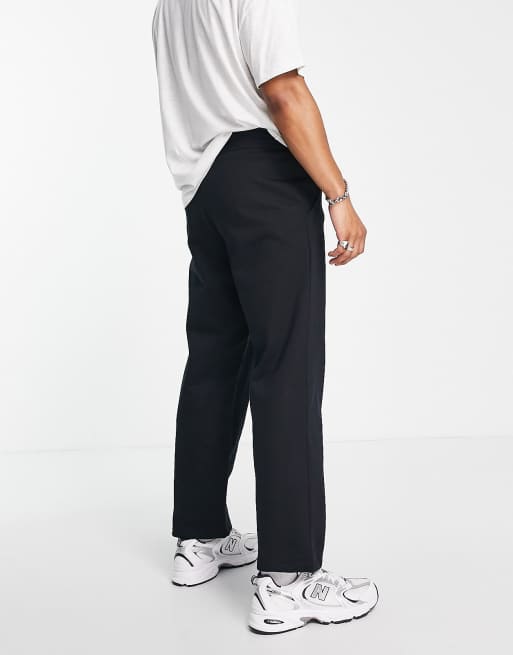 Man Straight Leg Jogger