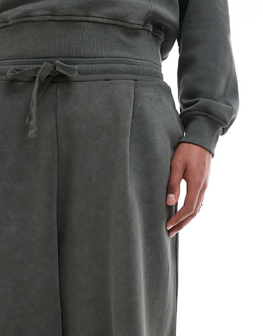 ASOS DESIGN heavyweight sweatpants in washed khaki green ASOS DESIGN heavyweight sweatpants in washed khaki green